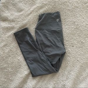 Born Primitive leggings